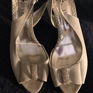 J Renee size 10W silver heels